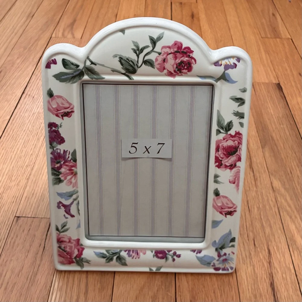 Vintage Ceramic Shabby Chic 5x7 Floral Photo Frame, Pink Roses